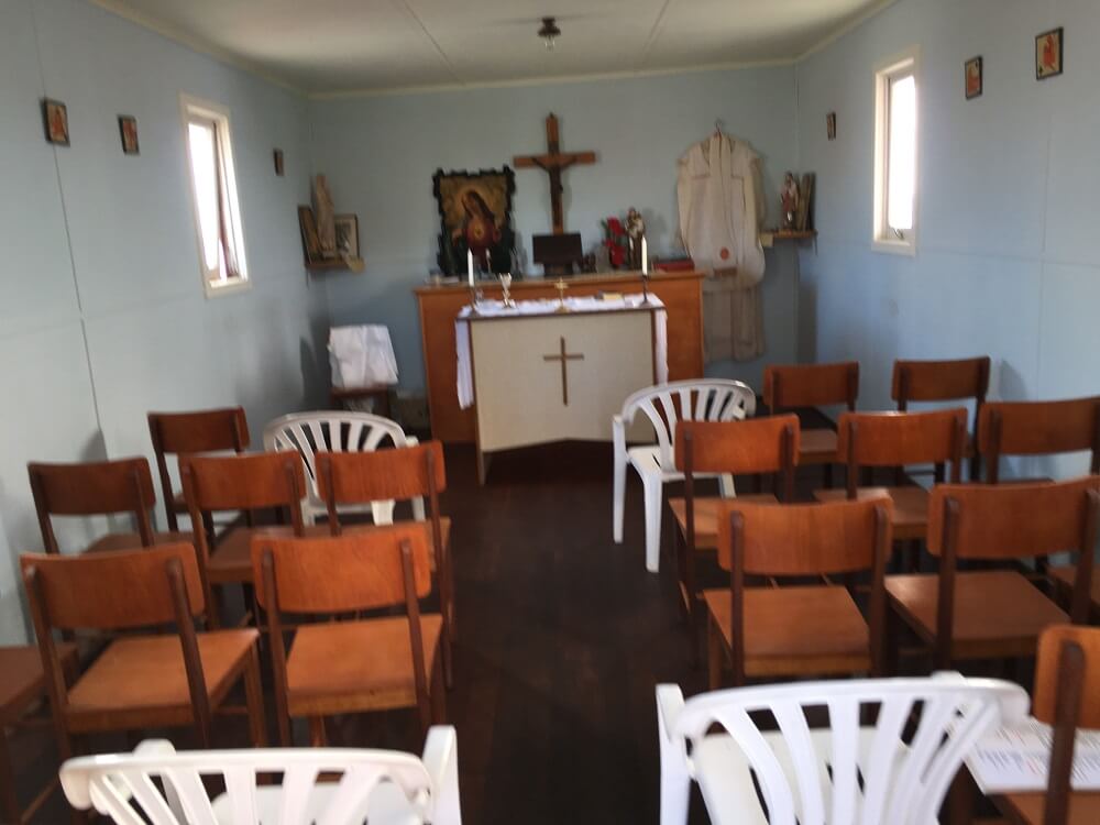 Abrolhos - inside church